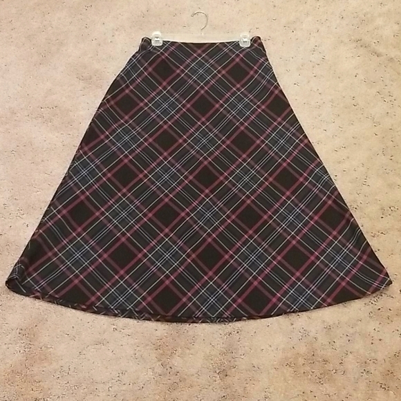 Croft&Barrow plaid A-line skirt - Picture 2 of 7